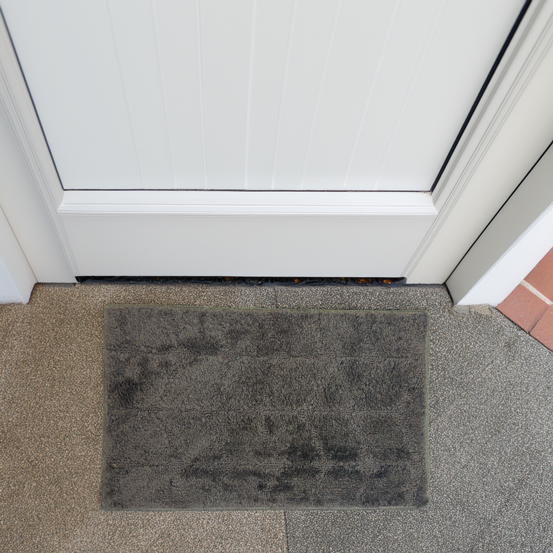 Micro fibre bathroom mat